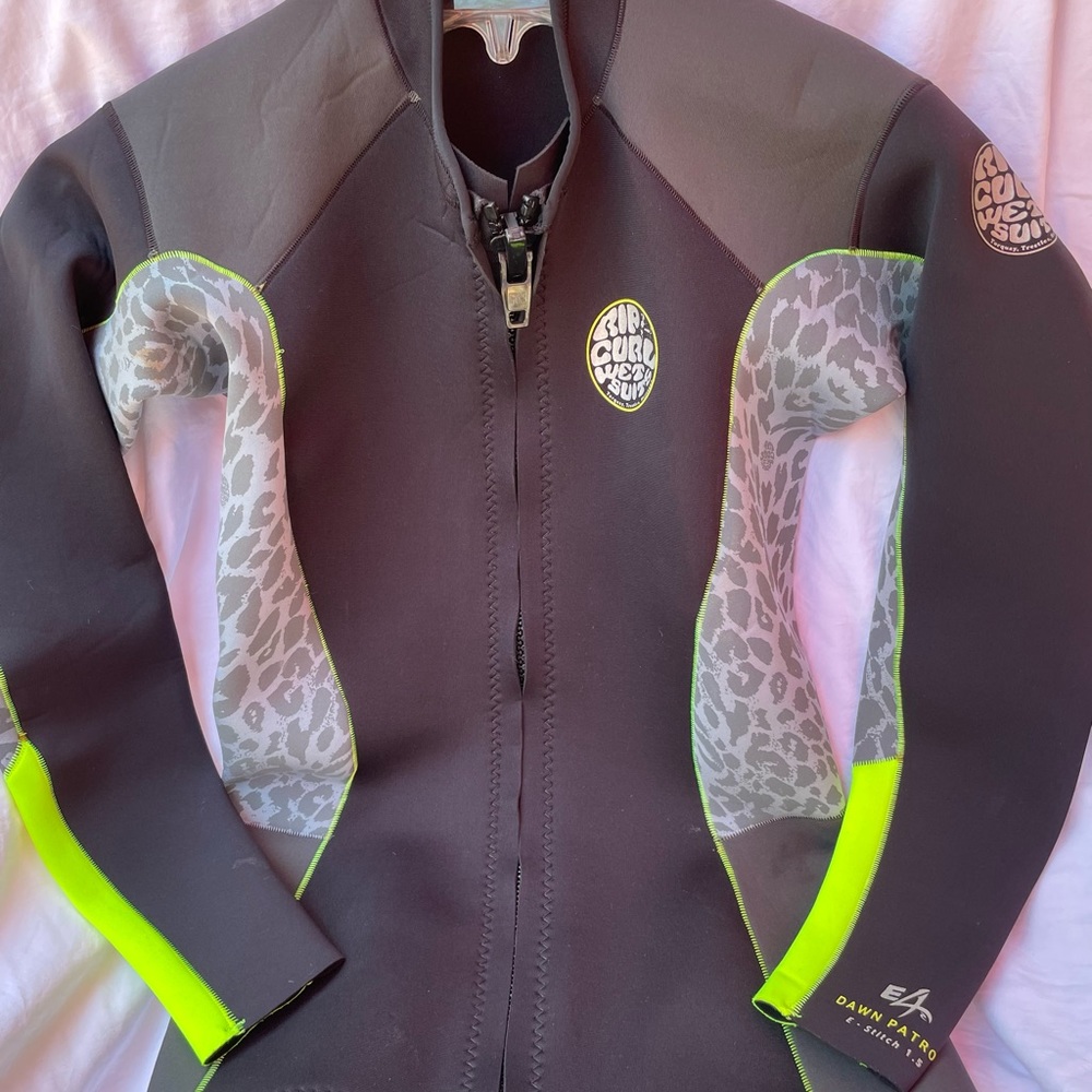Rip curl girls wet suit